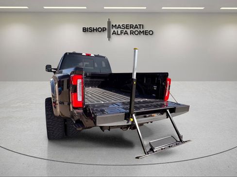 Used 2026 Ford F450 Platinum w/ FX4 Off-Road Package image 4