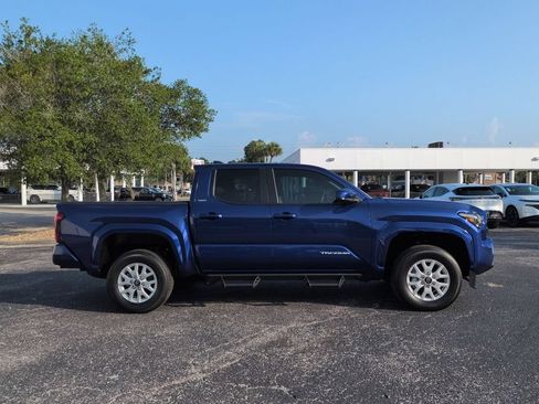 Used 2025 Toyota Tacoma SR5 RWD image 3