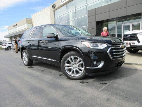 Used 2018 Chevrolet Traverse High Country AWD/4WD image 15