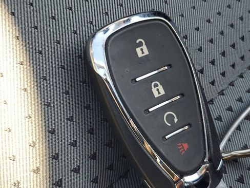 Used 2024 Chevrolet Trax LT image 36