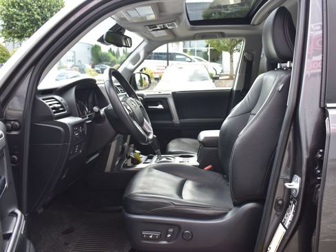 Certified 2020 Toyota 4Runner Limited AWD/4WD image 18
