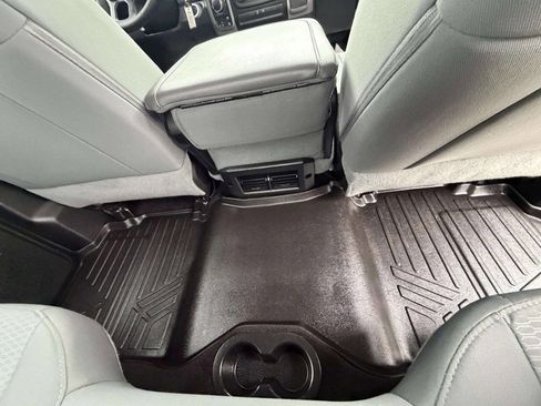 Used 2016 RAM 1500 Express image 25