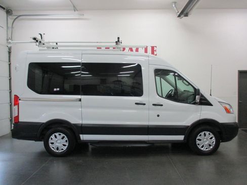 Used 2018 Ford Transit 150 XLT image 6
