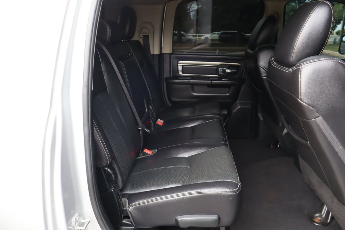 Used 2018 RAM 3500 Laramie w/ Sport Appearance Group AWD/4WD image 21