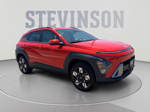 Certified 2025 Hyundai Kona SEL AWD/4WD image 7