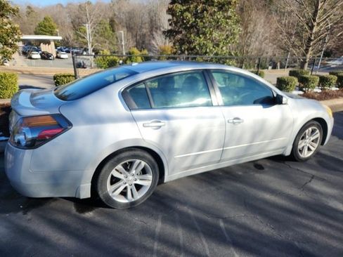 Used 2012 Nissan Altima 3.5 SR w/ Sport Pkg image 19