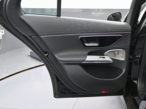 Used 2024 Mercedes-Benz E 350 4MATIC Sedan image 45