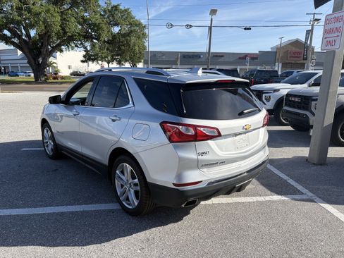 Used 2018 Chevrolet Equinox Premier image 5
