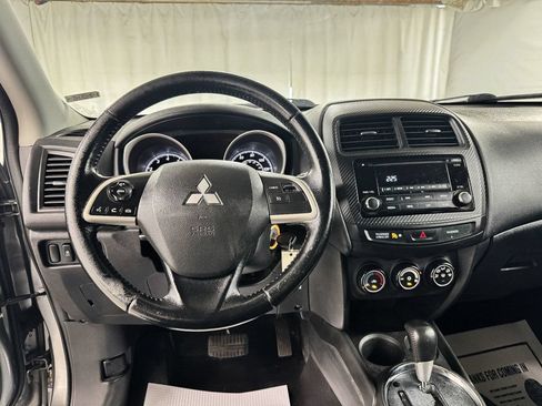 Used 2015 Mitsubishi Outlander Sport ES FWD image 13