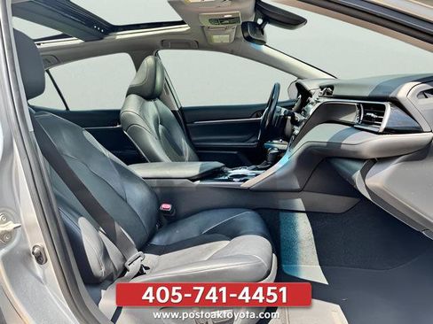 Used 2019 Toyota Camry XSE FWD image 28