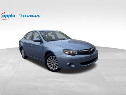Used 2011 Subaru Impreza 2.5i Premium w/ PWR Moonroof Value Pkg image 3