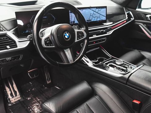 Used 2023 BMW X7 xDrive40i w/ M Sport Package image 13