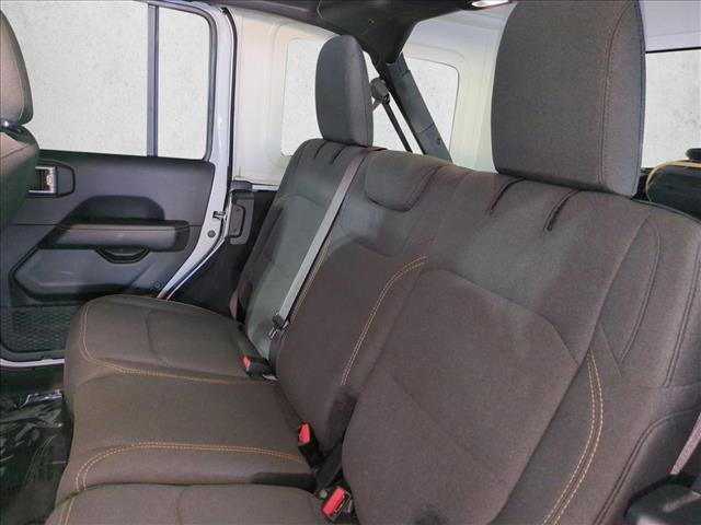 Used 2026 Jeep Wrangler Unlimited Sahara AWD/4WD image 17