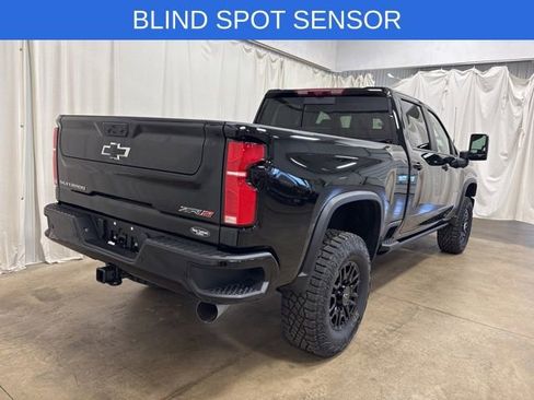 New 2026 Chevrolet Silverado 2500 ZR2 AWD/4WD image 5