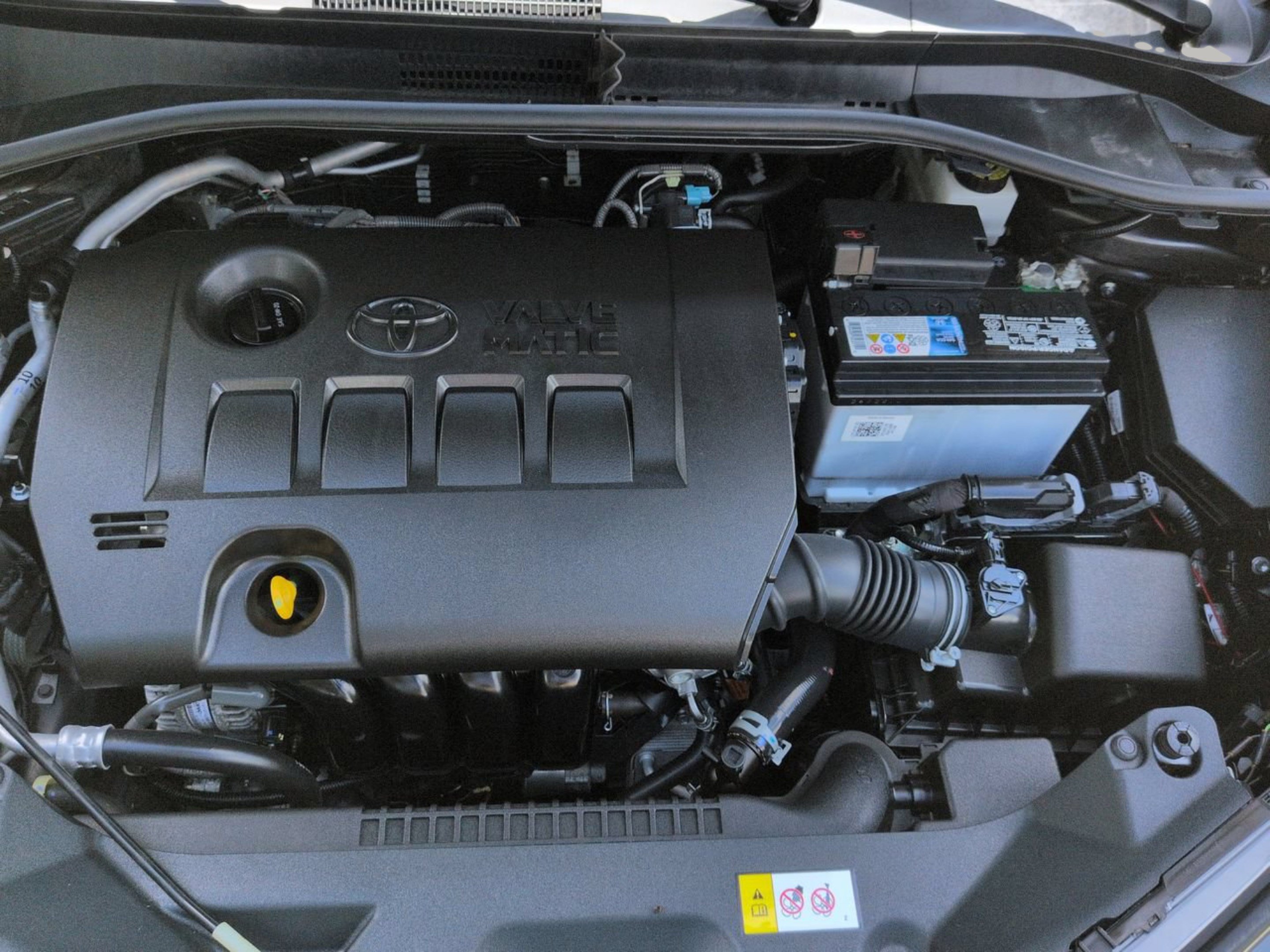 Used 2019 Toyota C-HR XLE FWD image 14