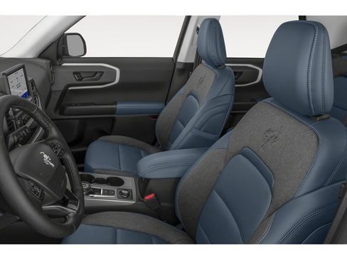 Used 2024 Ford Bronco Sport Outer Banks w/ Tech Package image 6