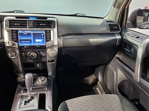 Used 2023 Toyota 4Runner SR5 AWD/4WD image 11