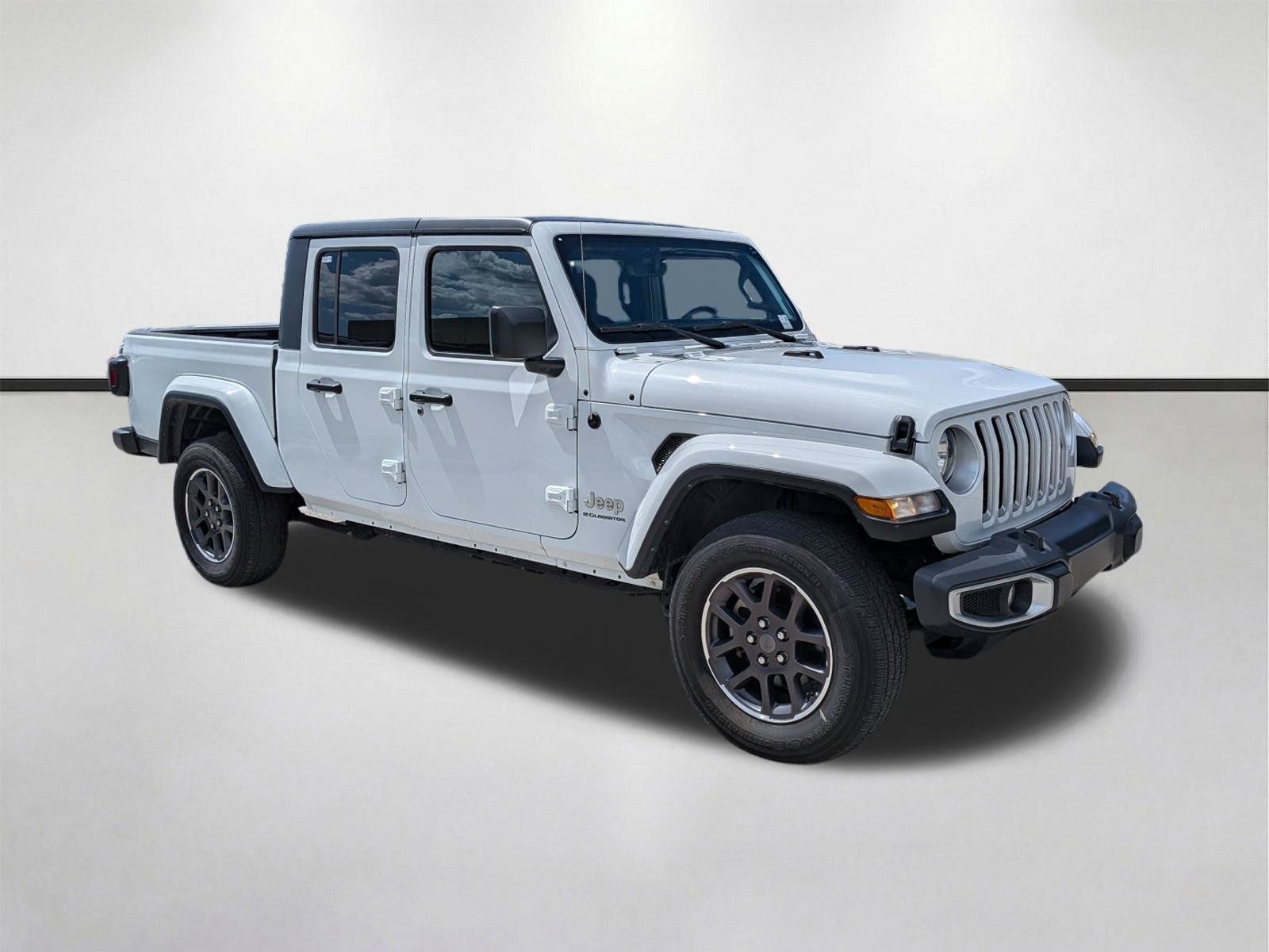 Used 2023 Jeep Gladiator Overland AWD/4WD image 1