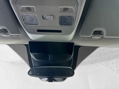 Used 2023 Ford Transit 350 XLT image 18