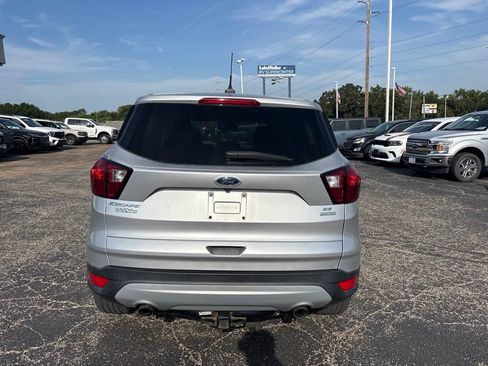 Used 2019 Ford Escape SE FWD image 6