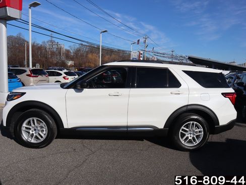Used 2025 Ford Explorer Active image 7