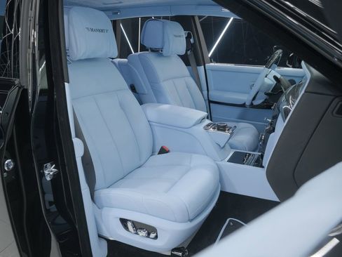 Used 2026 Rolls-Royce Phantom Sedan RWD image 54