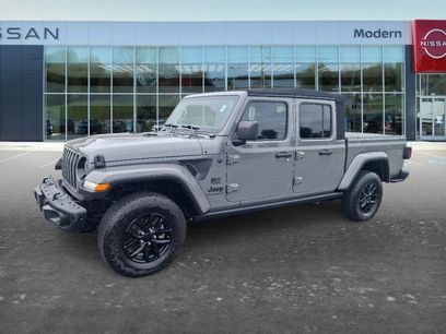 Used 2023 Jeep Gladiator Sport