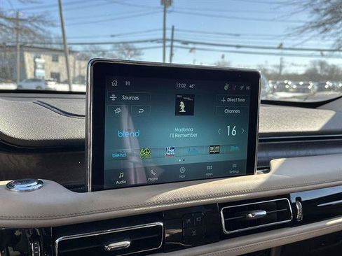 Used 2023 Lincoln Aviator Reserve w/ Elements Package Plus image 18