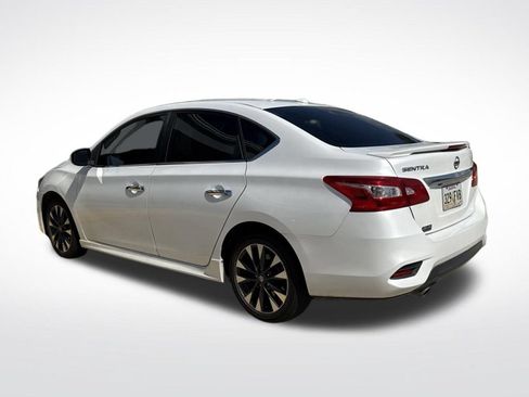 Used 2019 Nissan Sentra SR FWD image 7