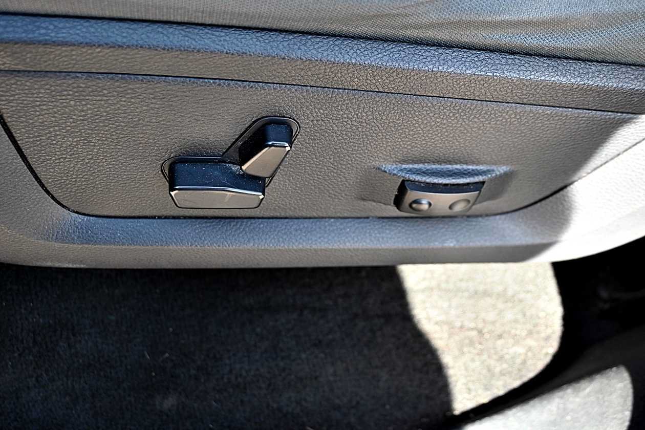 Used 2014 RAM 1500 Big Horn RWD image 14