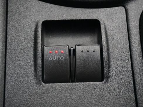 Used 2015 MAZDA MX-5 Miata Sport image 17