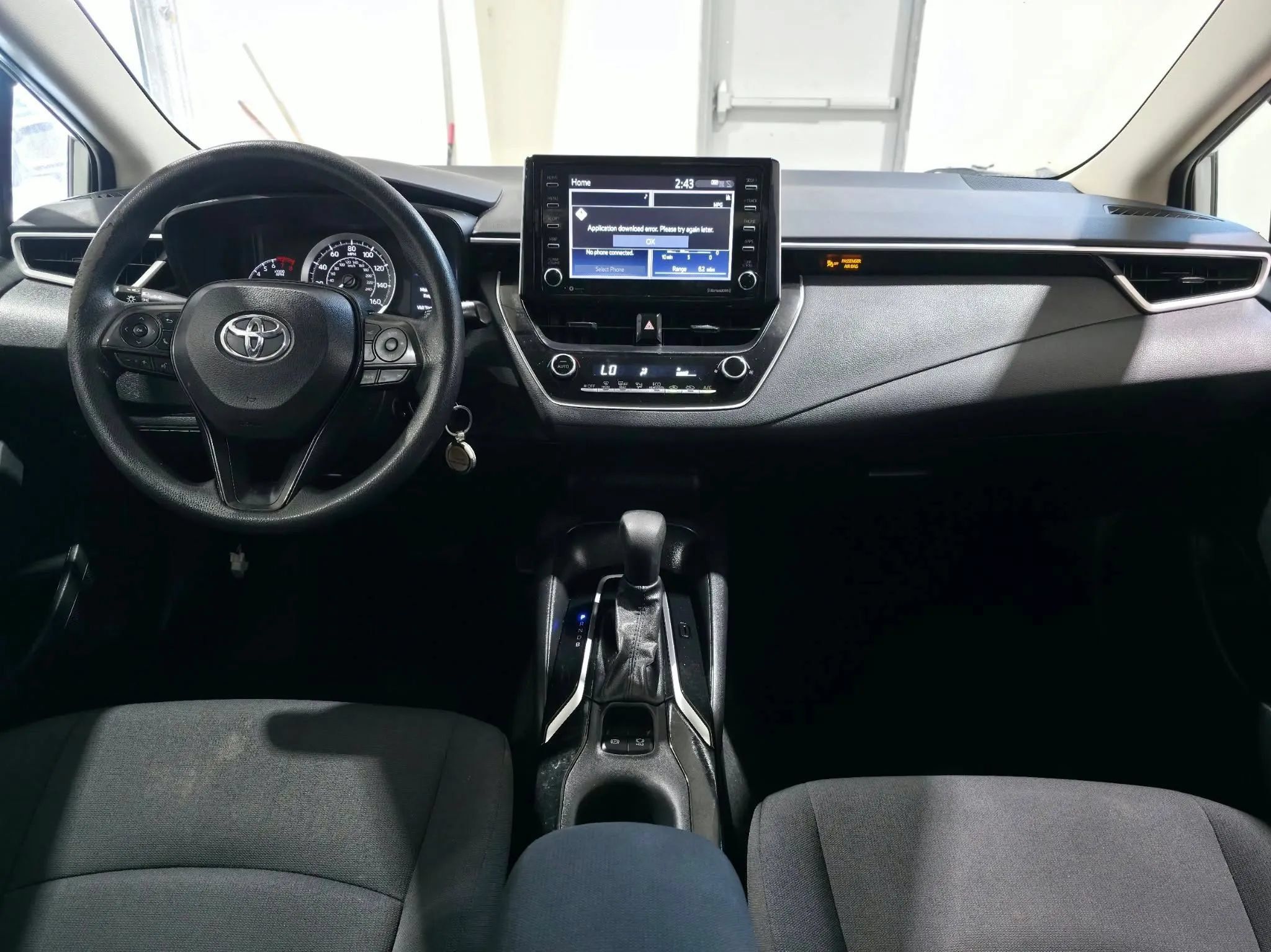 Used 2021 Toyota Corolla LE w/ Carpet Mat Package (TMS) FWD image 13