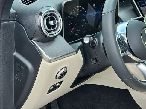 Certified 2026 Mercedes-Benz GLC 300 4MATIC image 17