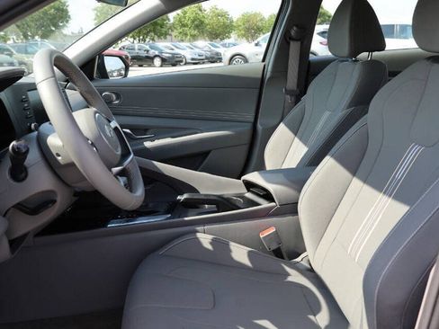 Used 2026 Hyundai Elantra Sport FWD image 13