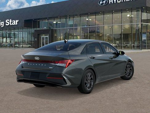 New 2026 Hyundai Elantra Hybrid FWD image 4