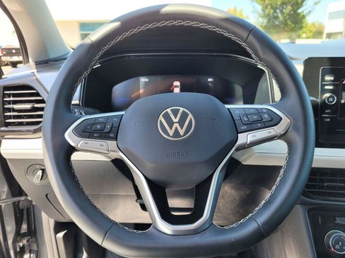 Certified 2025 Volkswagen Taos S FWD image 34