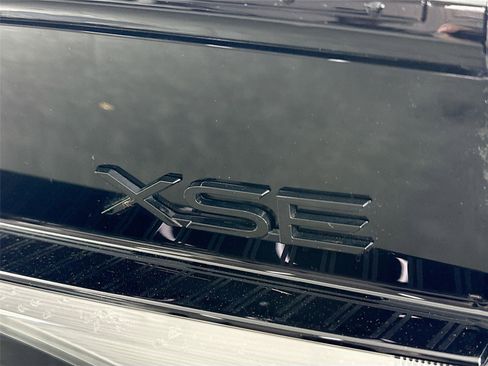 Certified 2025 Toyota Prius Plug-In Hybrid image 11