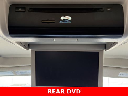 Used 2019 Toyota Sequoia Platinum w/ Four Season Floor Mat Package image 24