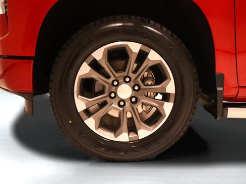 Used 2023 Chevrolet Silverado 1500 High Country w/ Z71 Off-Road Package image 7