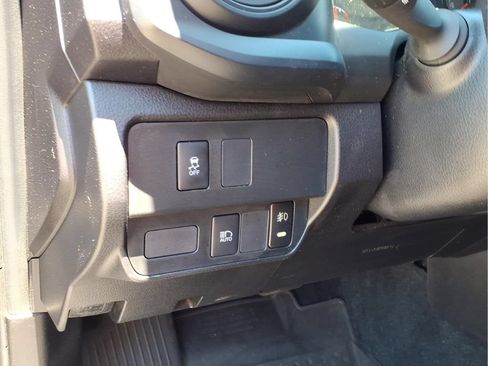 Used 2023 Toyota Tacoma SR AWD/4WD image 17