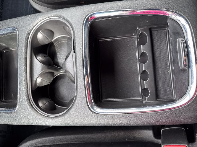 Used 2019 Dodge Grand Caravan SXT w/ Blacktop Package FWD image 26