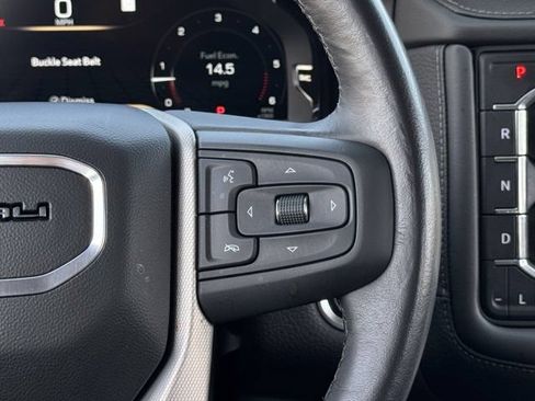 Used 2022 GMC Yukon Denali RWD image 16