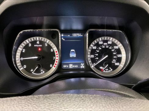 Used 2019 Nissan Titan PRO-4X w/ Pro-4x Utility Package AWD/4WD image 14