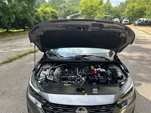Used 2024 Nissan Sentra SV FWD image 13