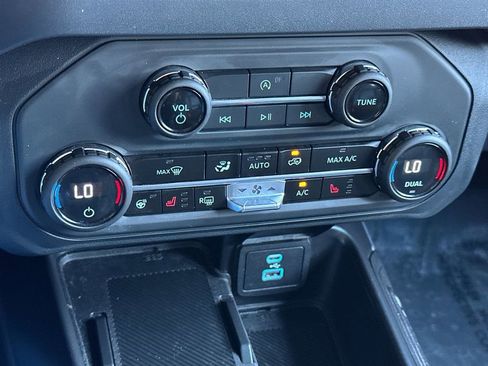 Certified 2025 Ford Bronco Outer Banks AWD/4WD image 20