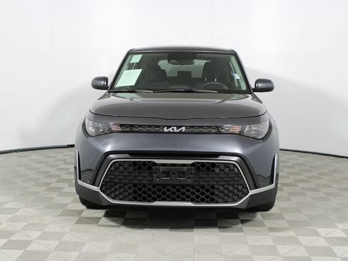 Used 2023 Kia Soul LX w/ Option Group 015 FWD image 2