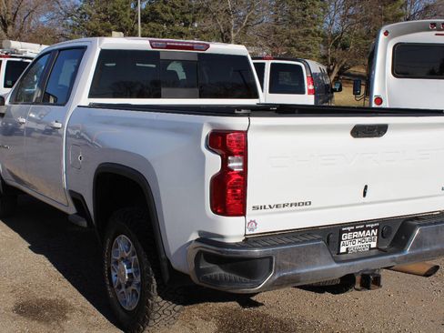 Used 2023 Chevrolet Silverado 2500 LT w/ Convenience Package image 6