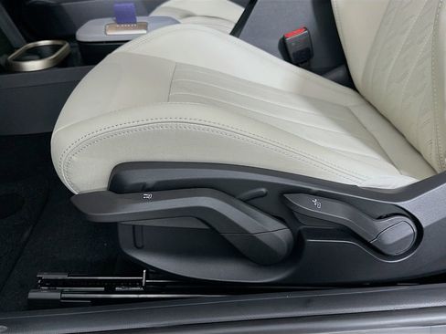 Certified 2025 MINI Cooper S image 20