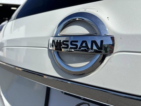 Used 2016 Nissan Rogue SL w/ SL Premium Package AWD/4WD image 10