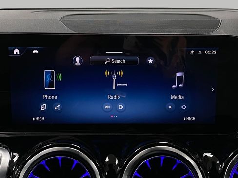 New 2026 Mercedes-Benz GLB 250 4MATIC image 22